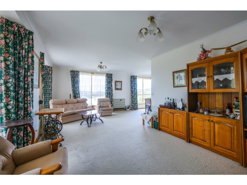 1 Beaujolais Court, Berriedale TAS 7011