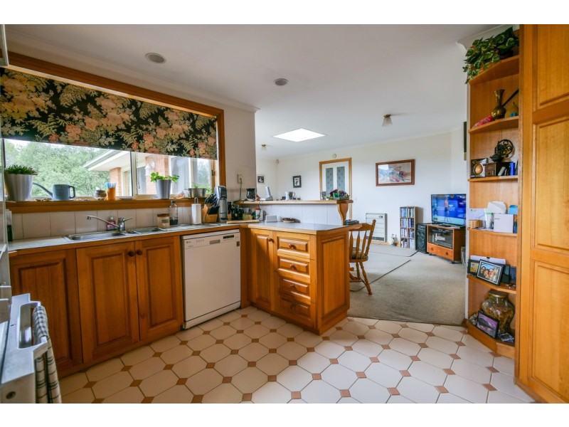 1 Beaujolais Court, Berriedale TAS 7011