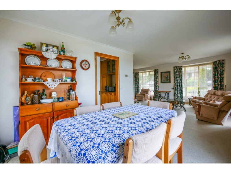 1 Beaujolais Court, Berriedale TAS 7011