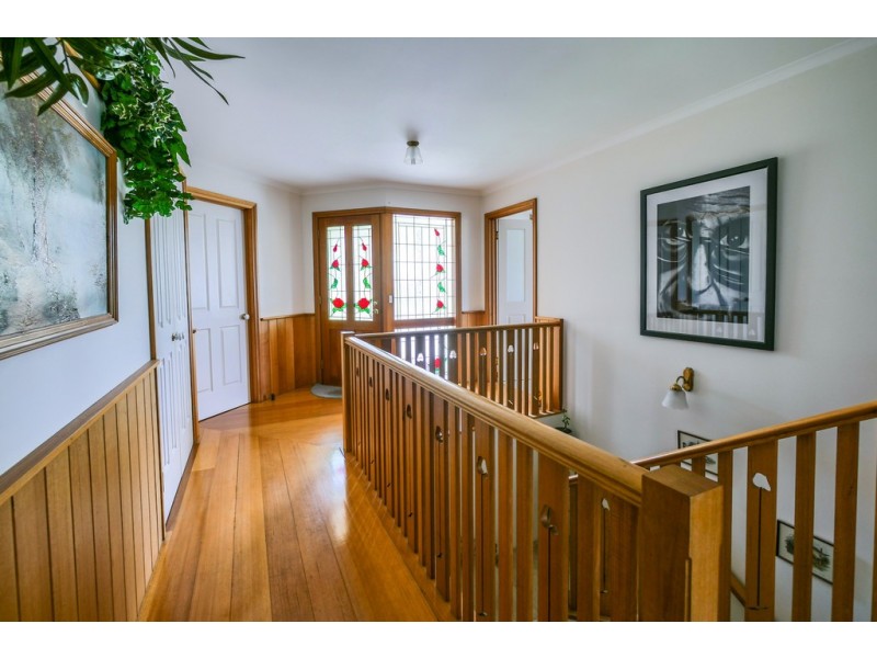 1 Beaujolais Court, Berriedale TAS 7011