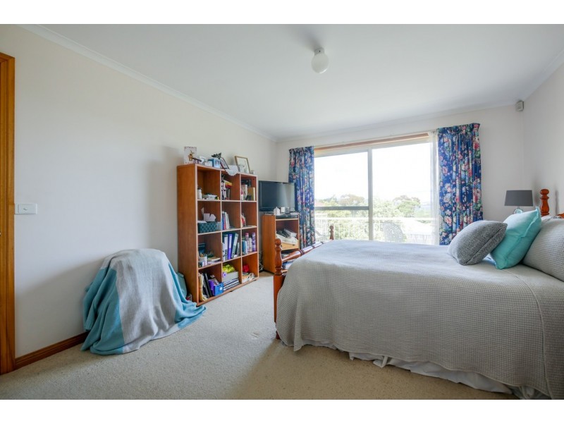 1 Beaujolais Court, Berriedale TAS 7011