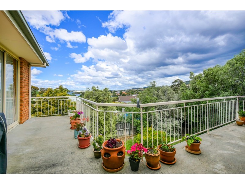 1 Beaujolais Court, Berriedale TAS 7011