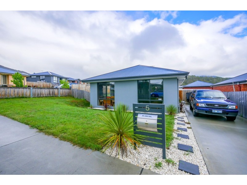 5 Bethune Street, Chigwell TAS 7011