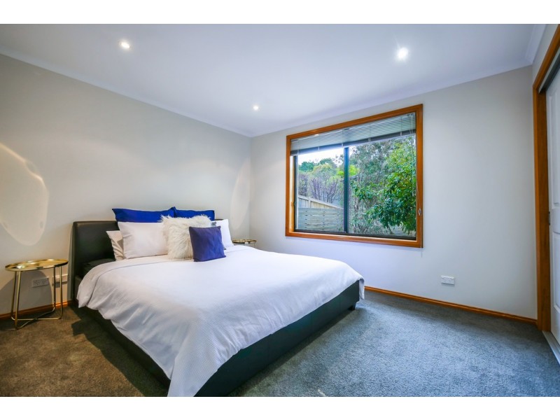 3/2 Sandringham Place, Howrah TAS 7018