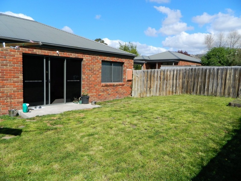 Unit A 8 Grey Street, New Norfolk TAS 7140
