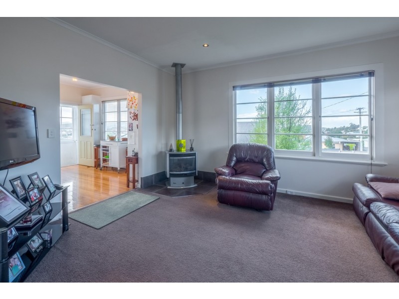 6 Milton Crescent, Moonah TAS 7009