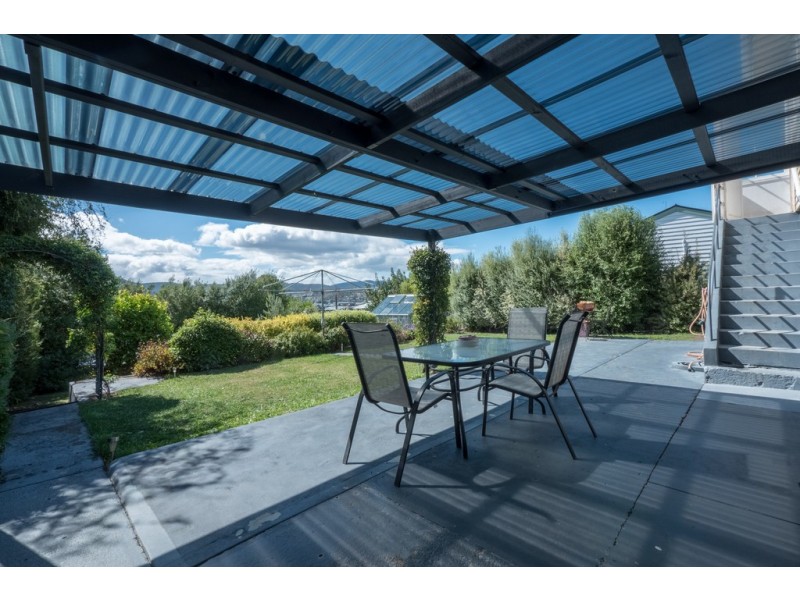 6 Milton Crescent, Moonah TAS 7009