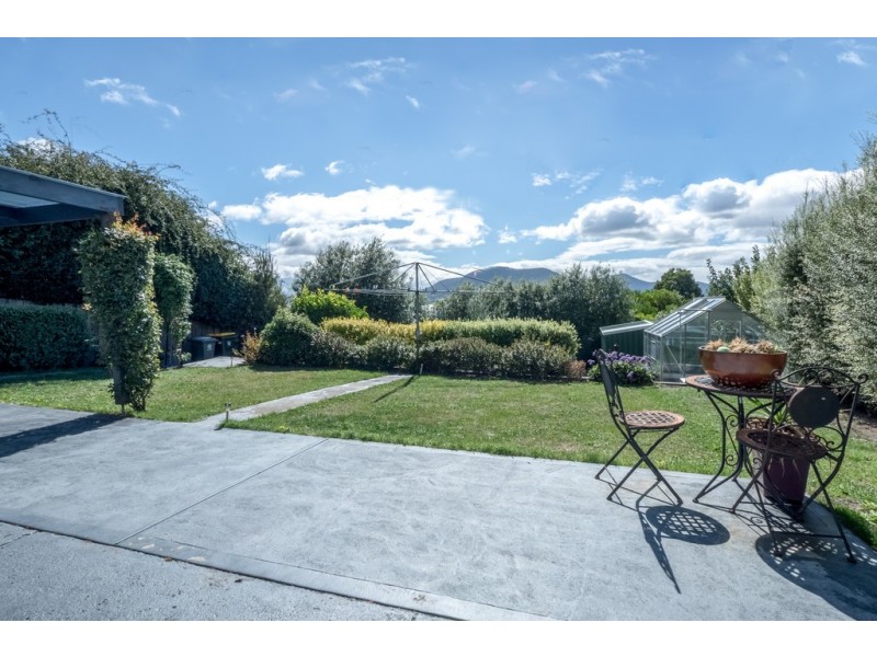 6 Milton Crescent, Moonah TAS 7009