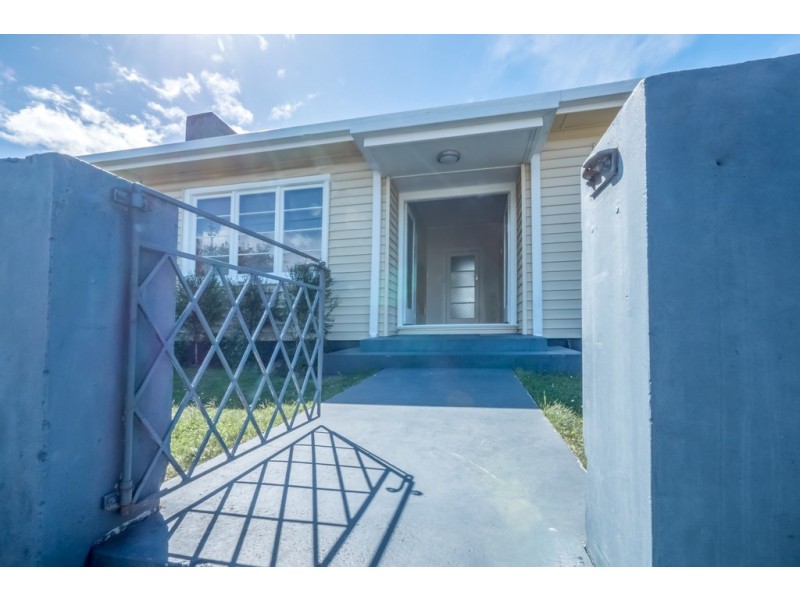 6 Milton Crescent, Moonah TAS 7009