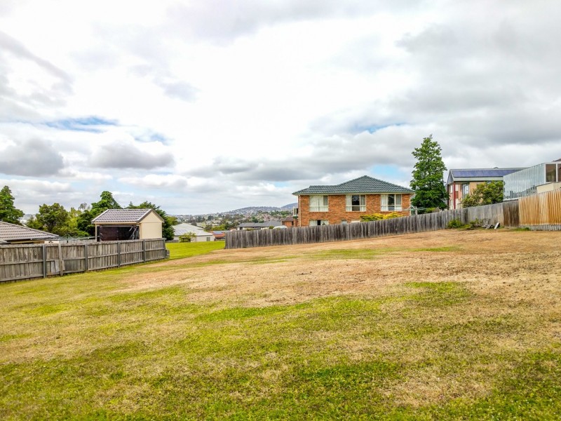 32a Chardonnay Drive, Berriedale TAS 7011