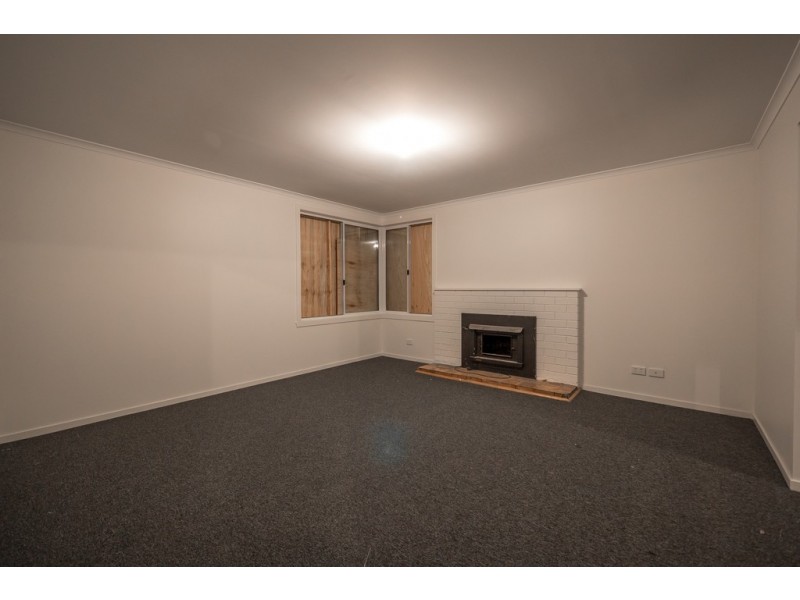 2 Saladin Circle, Clarendon Vale TAS 7019