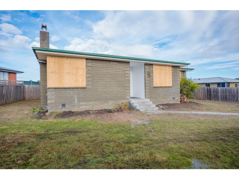 2 Saladin Circle, Clarendon Vale TAS 7019