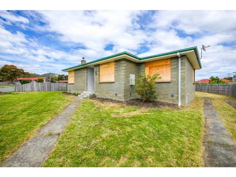 2 Saladin Circle, Clarendon Vale TAS 7019