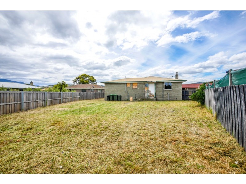 2 Saladin Circle, Clarendon Vale TAS 7019