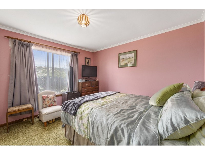 27 Norman Circle, Glenorchy TAS 7010