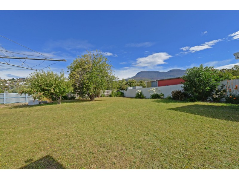27 Norman Circle, Glenorchy TAS 7010