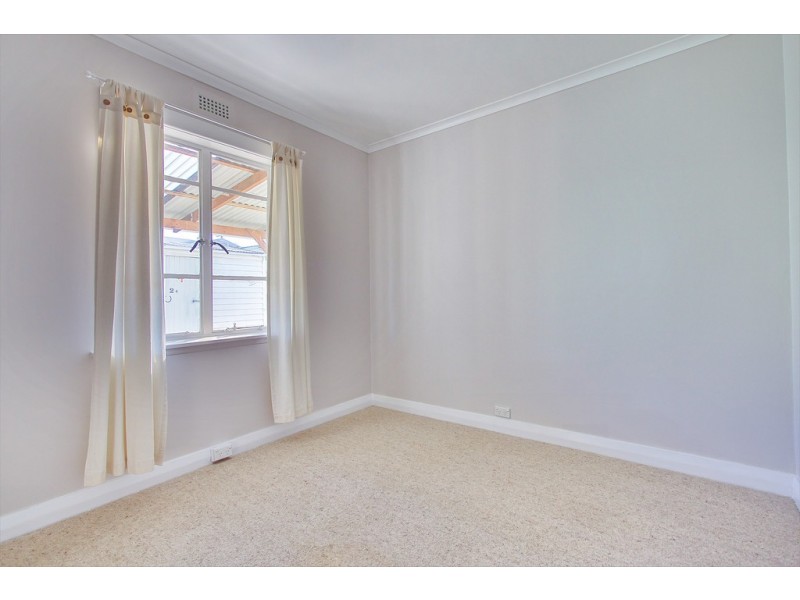 26 Edinburgh Crescent, Goodwood TAS 7010