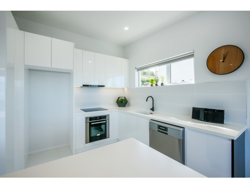 1/8 Vienne Drive, Howrah TAS 7018