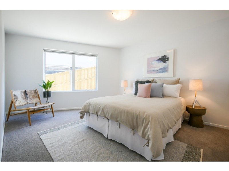 1/8 Vienne Drive, Howrah TAS 7018