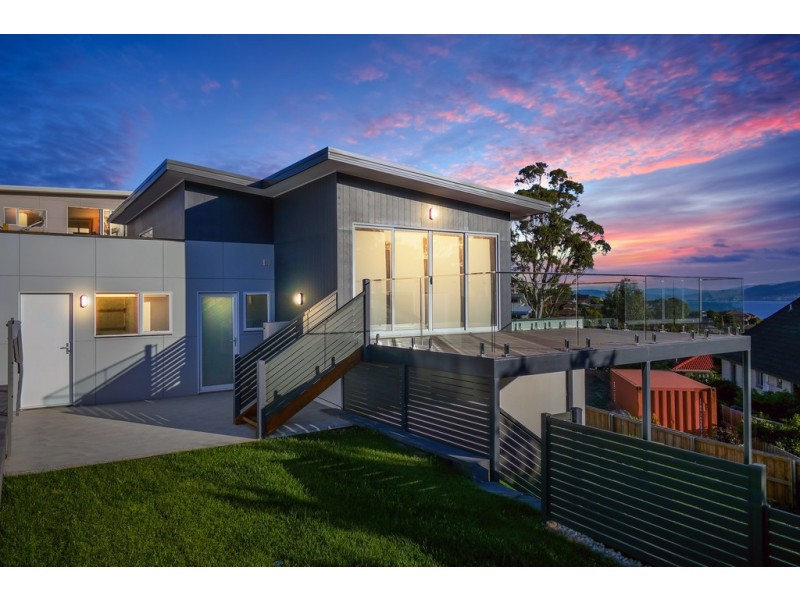 3/8 Vienne Drive, Howrah TAS 7018