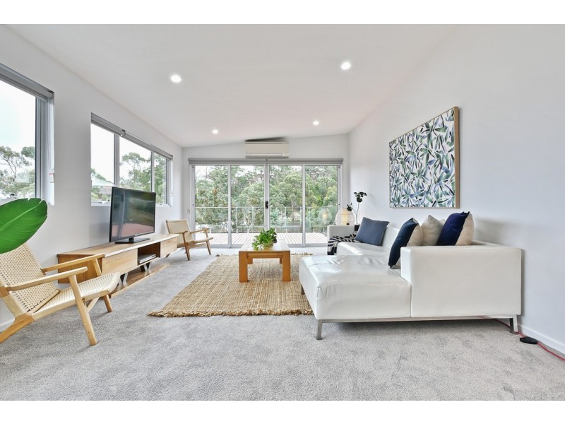 3/8 Vienne Drive, Howrah TAS 7018