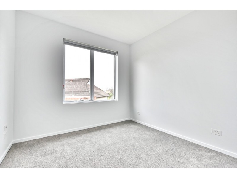 3/8 Vienne Drive, Howrah TAS 7018