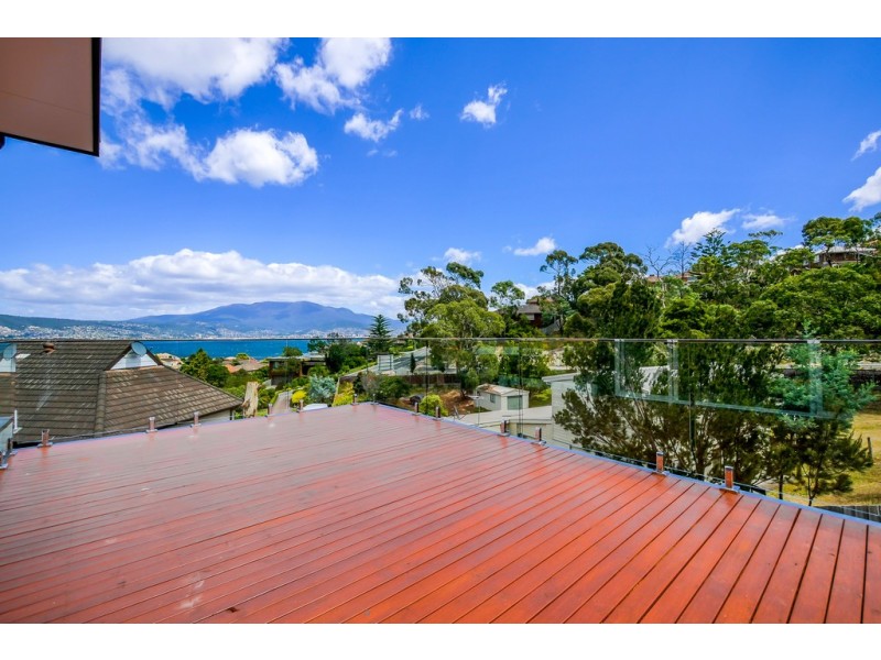 3/8 Vienne Drive, Howrah TAS 7018