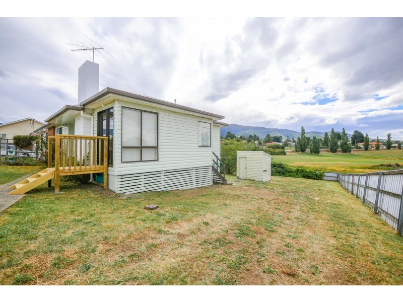 6 Curlew Parade, Claremont TAS 7011