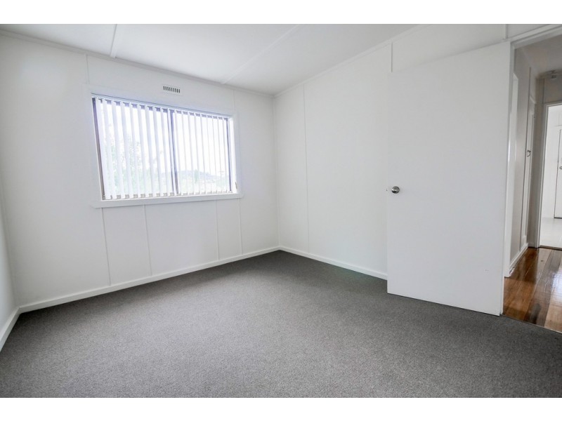 6 Curlew Parade, Claremont TAS 7011