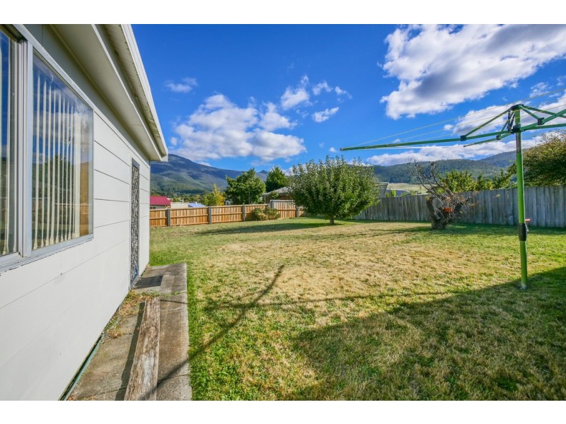 14 Norman Circle, Glenorchy TAS 7010