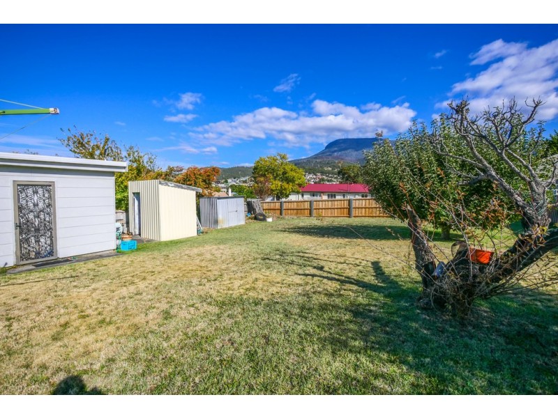 14 Norman Circle, Glenorchy TAS 7010