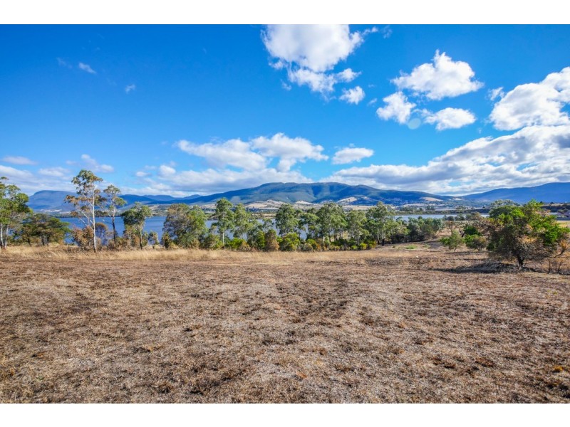1 Fisher Drive, Herdsmans Cove TAS 7030