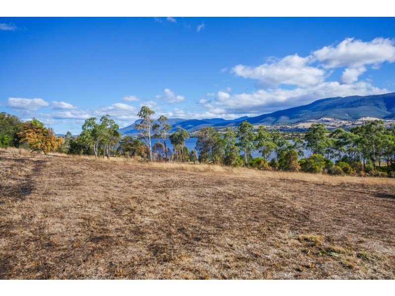 1 Fisher Drive, Herdsmans Cove TAS 7030