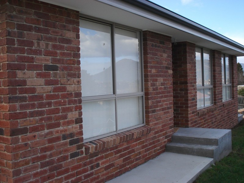 9/1 Leighland Road, Claremont TAS 7011