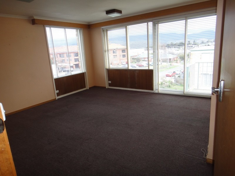 10/10 Ballawinnie Road, Lindisfarne TAS 7015