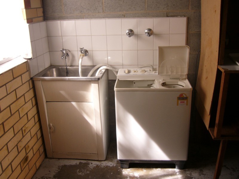 10/10 Ballawinnie Road, Lindisfarne TAS 7015