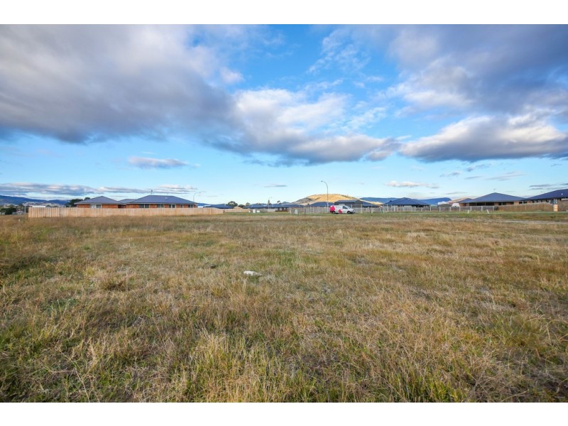 52 Menin Drive, Brighton TAS 7030