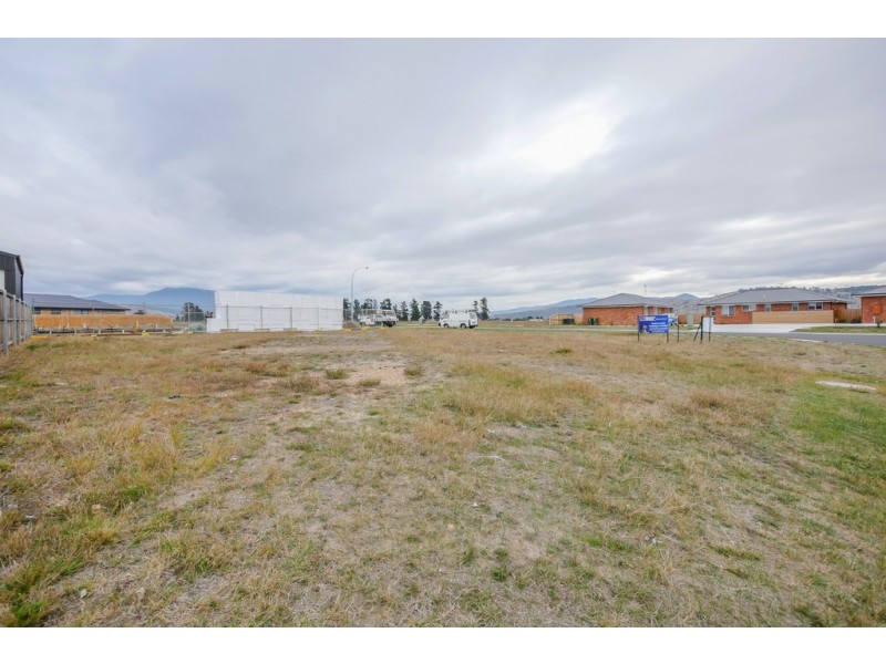 51 Menin Drive, Brighton TAS 7030