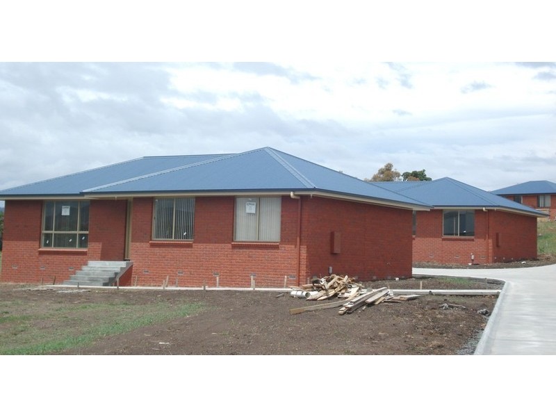 1/7 Phemie Court, Brighton TAS 7030