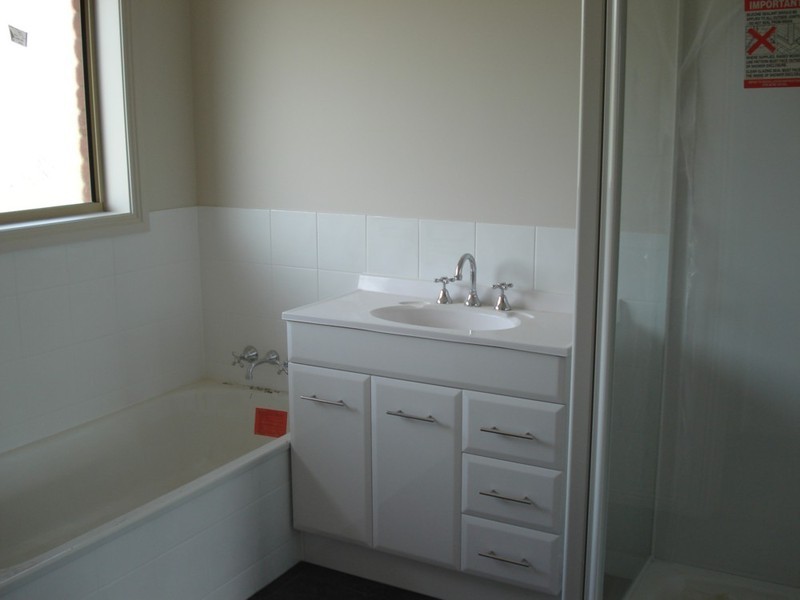 2/7 Phemie Court, Brighton TAS 7030