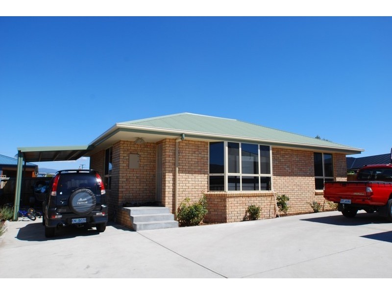 2/20 Melissa Street, Brighton TAS 7030