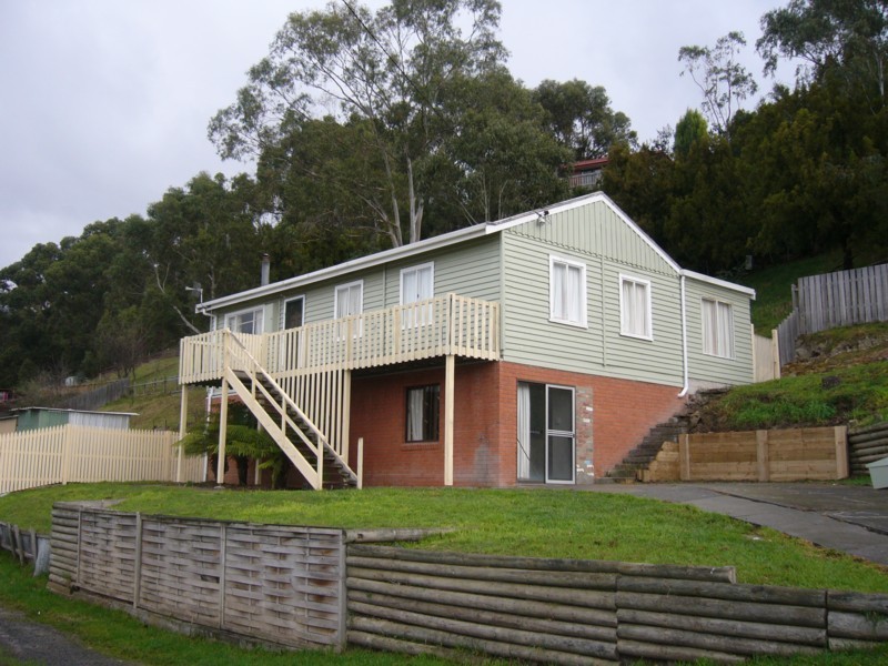 32 O’Brien Street, Glenorchy TAS 7010
