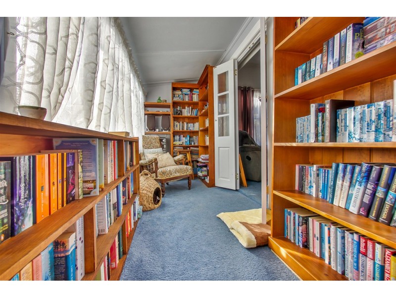 New Norfolk TAS 7140