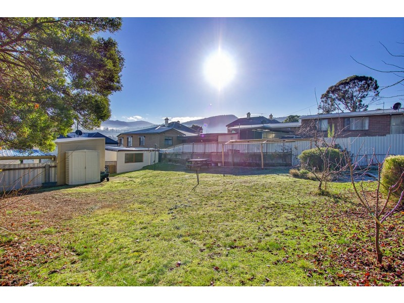 New Norfolk TAS 7140