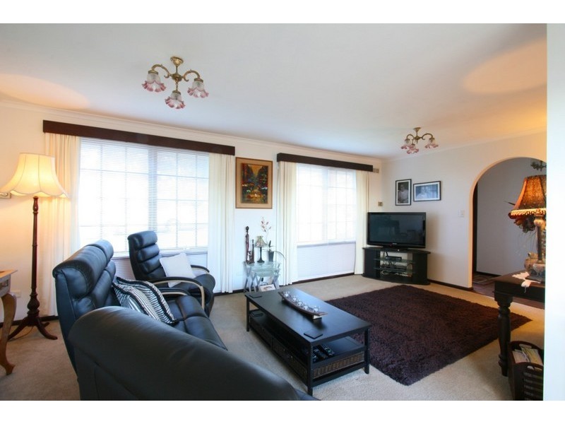2/1 Gunn Court, Rosetta TAS 7010
