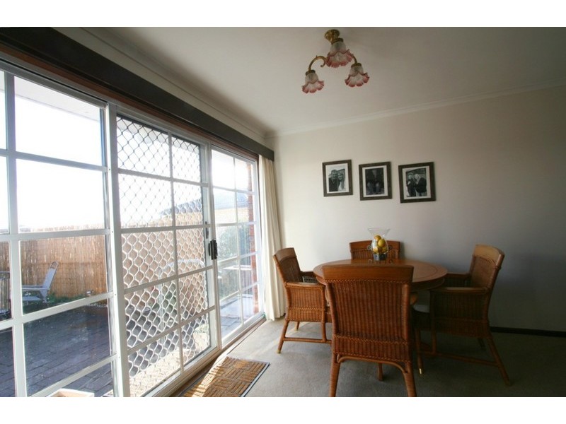 2/1 Gunn Court, Rosetta TAS 7010
