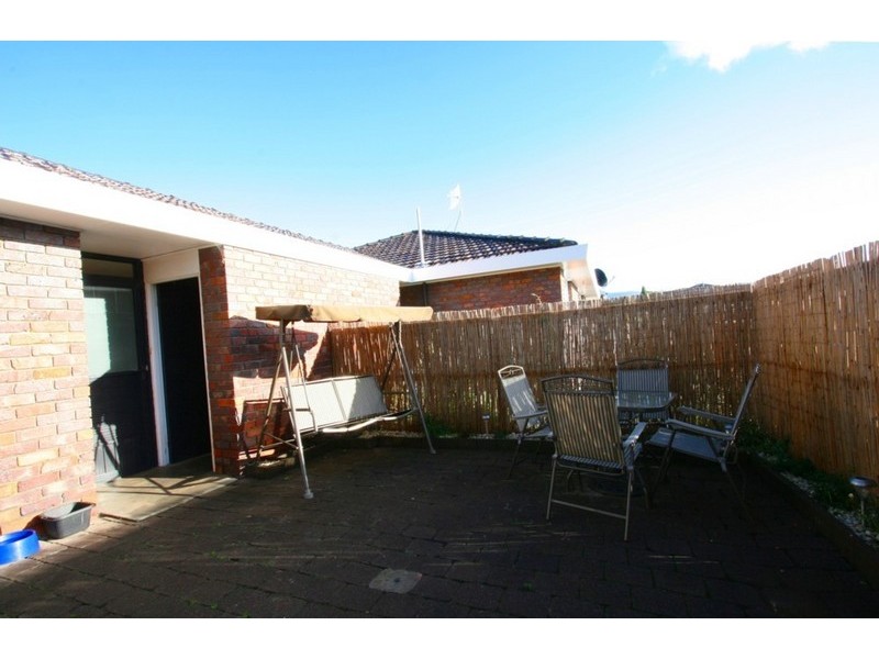 2/1 Gunn Court, Rosetta TAS 7010