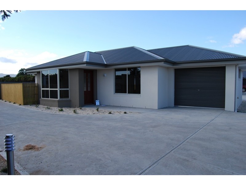 Unit 1 Butler Avenue, Brighton TAS 7030