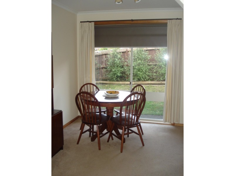 2/14 Alroy Court, Rosetta TAS 7010