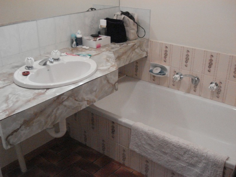 2/14 Alroy Court, Rosetta TAS 7010